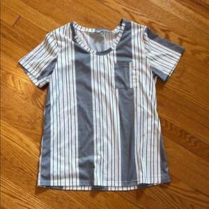 Amazon Blue and White Short Sleeve Tee